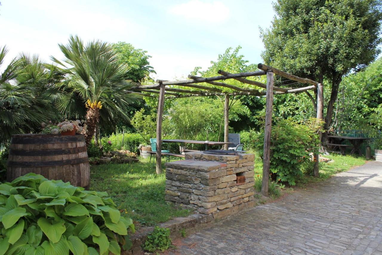 Agriturismo La Rovere Cossano Belbo Exterior photo